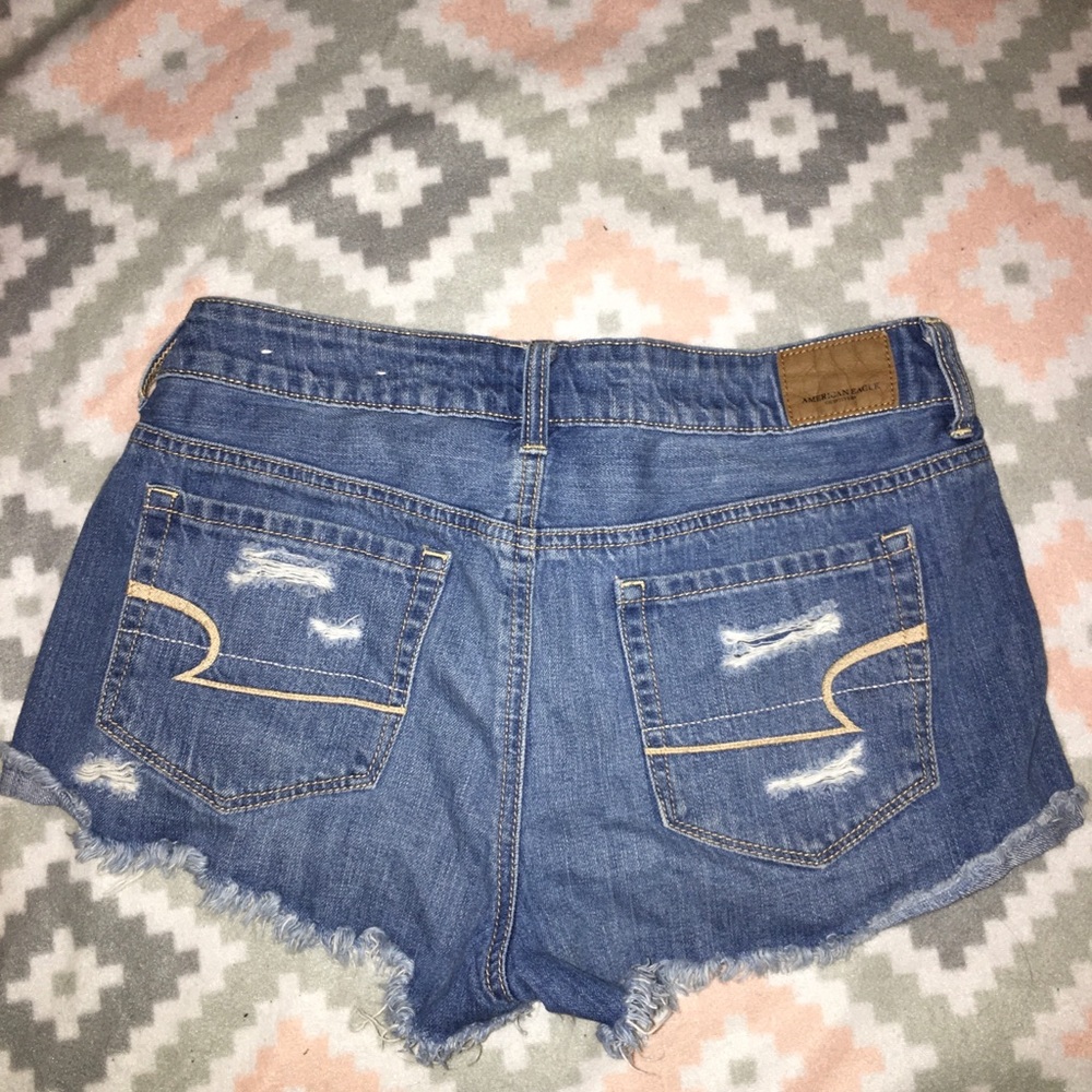 Ripped shorts - Picture 2 of 2